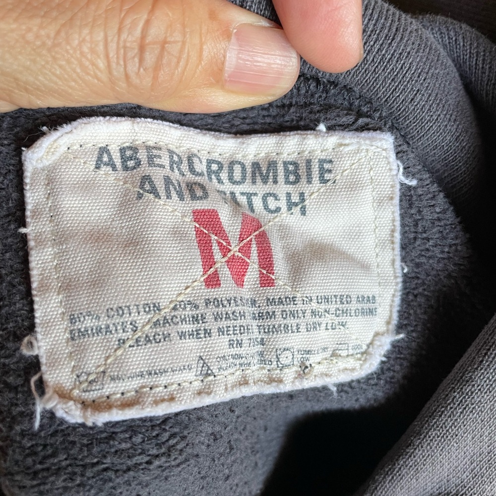 Abercrombie & Fitch vintage sweatshirt - Picture 4 of 4